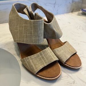 Toms Tan Heeled Sandals